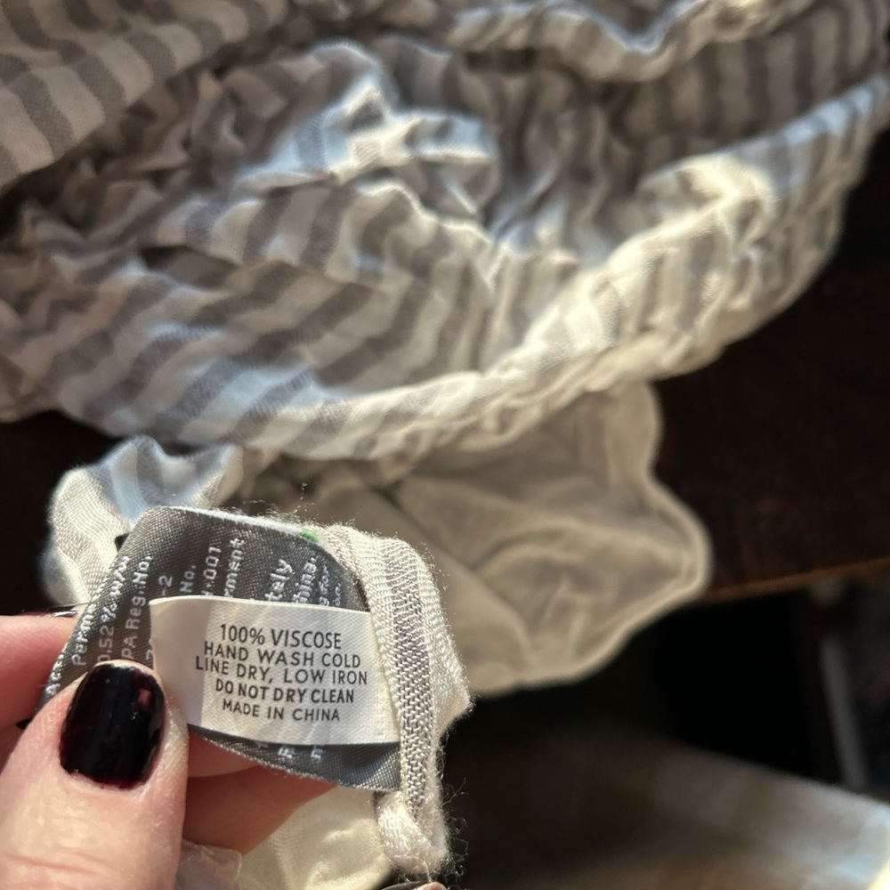 NWT Insect Shield Gray and White Stripe Lightweight Scarf by Hadley Wren - Picture 4 of 7